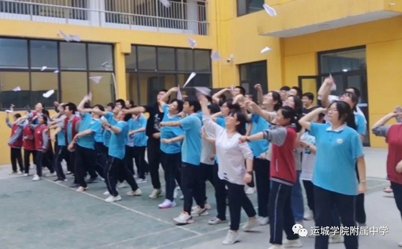 1684979157976117.jpg 纸飞机.jpg